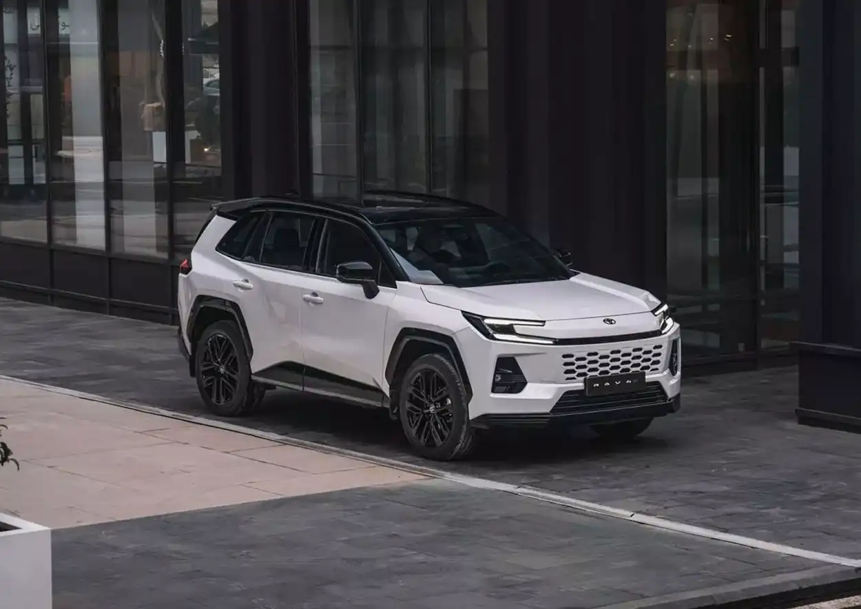 Toyota RAV4 2026 вид спереди