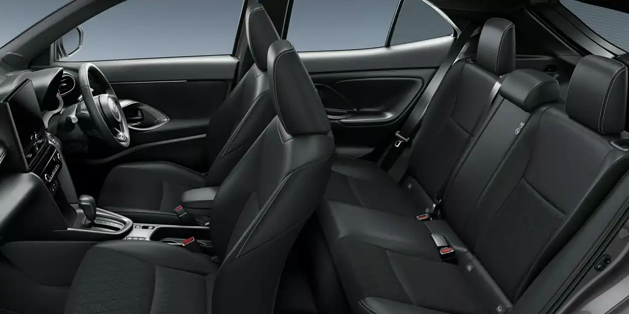 Интерьер Toyota Yaris Cross 2026