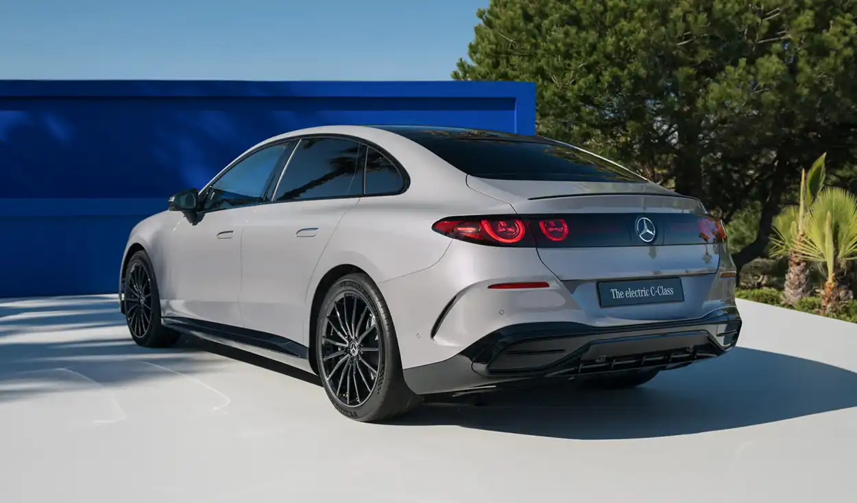 Mercedes-Benz C-Class Electric 2026 вид сзади