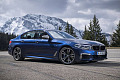 топовый седан BMW M550i xDrive