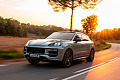 Фото Porsche Cayenne Turbo E-Hybrid 2024 вид спереди