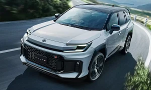 Toyota RAV4 PHEV 2026