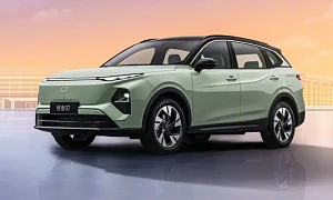 FAW Bestune Yueyi 07 PHEV вид спереди