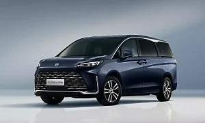 Buick GL8 Land Business Class вид спереди