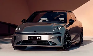 Lynk & Co 07 EM-P вид спереди