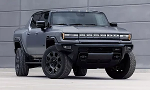 GMC Hummer 2026 вид спереди
