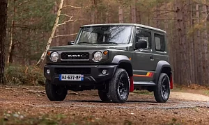 Suzuki Jimny 55th Anniversary Edition вид спереди